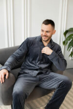 Тепла чоловіча велюрова піжама BO.Brand, колір графіт