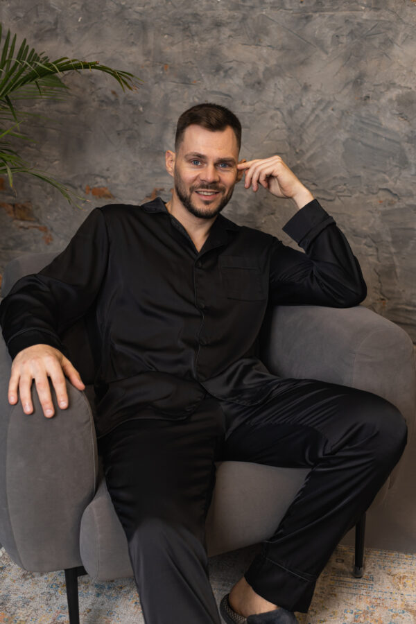 Шовкова чоловіча піжама BO.Brand в чорному кольорі