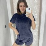 Жіноча піжама для дому та відпочинку з шортами, велюр