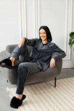 Жіноча велюрова піжама BO.Brand колір графіт