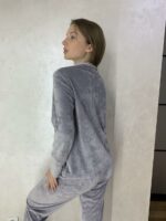 Тепла зимова велюрова жіноча піжама BO.Brand (на ґудзиках зі штанами, колір сірий) - Зображення 10