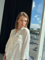 Жіноча сорочка на ґудзиках, туніка колір білий