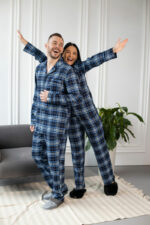 Парні піжами BO.Brand котонові, сорочка та штани з кишенями, колір синій - Зображення 9