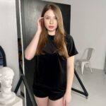 Жіноча піжама BO.Brand велюрова футболка та шорти (велюр, двійка, колір чорний) - Зображення 8