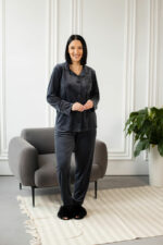 Жіноча велюрова піжама BO.Brand на ґудзиках та штани, колір графіт - Зображення 3