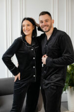 Парні піжами BO.Brand, сорочка та штани з кишенями, колір чорний - Зображення 2