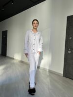 Жіноча піжама BO.Brand на ґудзиках зі штанами, колір білий - Зображення 7