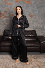 Жіноча шовкова піжама BoBrand в чорному кольорі