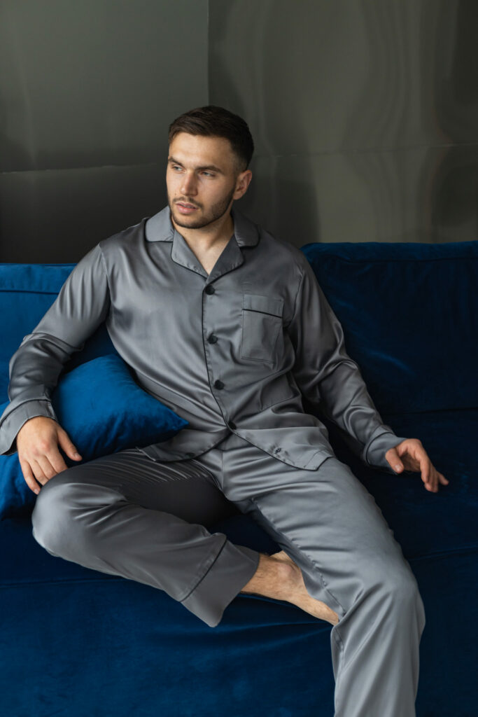 Чоловіча шовкова піжама BO.Brand у кольорі графіт