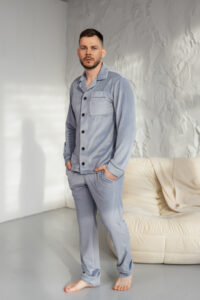 Тепла чоловіча піжама плюш велюр в сірому кольорі