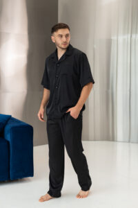 Чоловіча шовкова піжама BO.Brand сорочка і штани в чорному кольорі