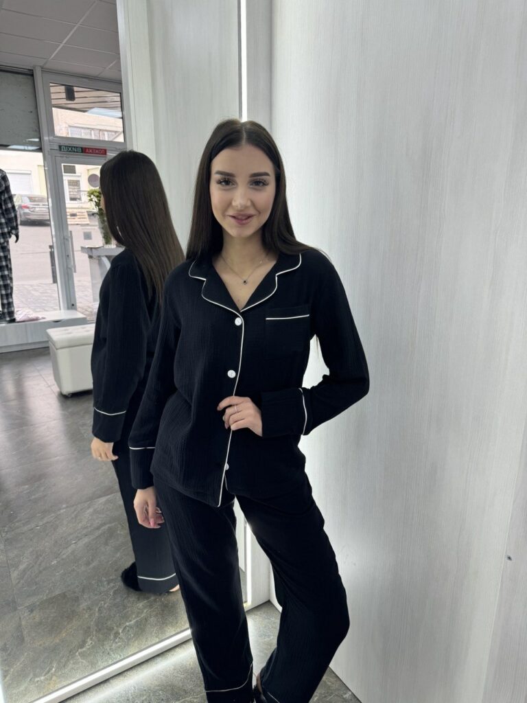 Жіноча піжама натуральний муслін чорний колір