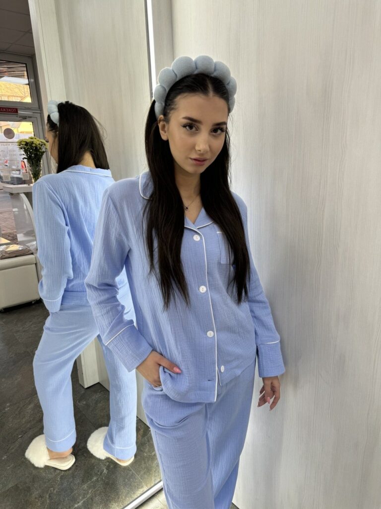 Жіноча піжама натуральний муслін блакитний колір