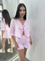 Муслінова піжама на зав'язках з рюшками рожева