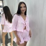 Муслінова піжама на зав'язках з рюшками рожева